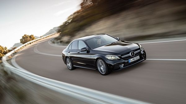 The new Mercedes-AMG C 43 4MATIC Sedan. 
