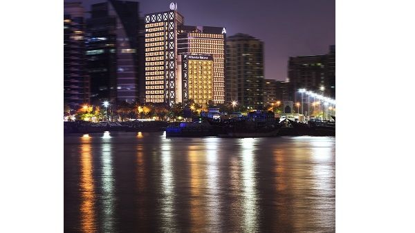 استمتعوا بجمال الصيف وأجوائه المميزة مع عرض الصيف من روتانا واحصلوا على خصم 25% على أسعار الغرف في فندق البندر روتانا. 