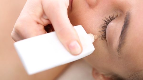 لا تنسي استخدام برايمر العيون قبل وضع الظل