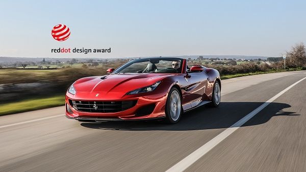 تتميز فيراري Portofino المكشوفة الأنيقة المتعددة الاستعمالات بسقف معدني قابل للطيّ وأداء رائد وحيّز ممتاز للأمتعة. 