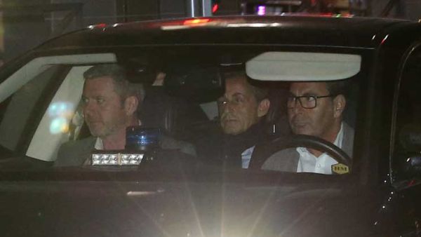 التحقيق مع ساركوزي حول الشبهات بتمويل ليبي لحملته الانتخابية في 2007