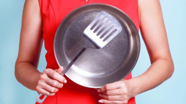 يجب أن تبقى النوافذ مفتوحة أثناء القلي وبعده