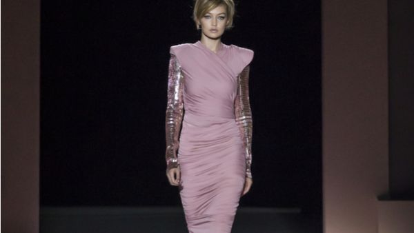 Hadid was snapped stepping out with an anti-social-media message on her mobile (Source: Ovidiu Hrubaru - Shutterstock)