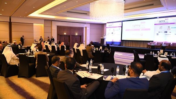 خلال المؤتمر