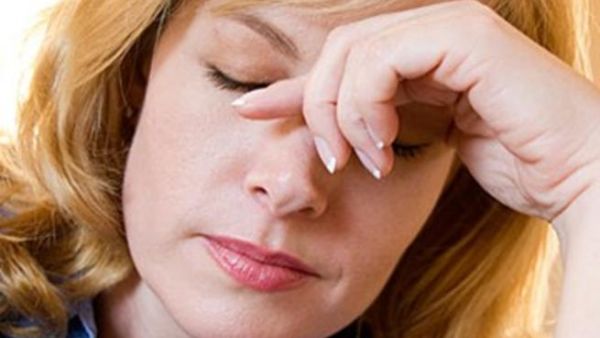 يحذر الأطباء من الحصول على نسبة ساعات من النوم أقل أو أكثر من 6 إلى 8 ساعات يوميًا؛ 