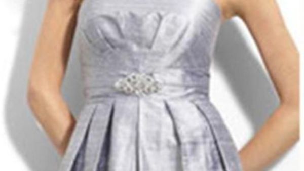 رداء بلون فضي رداء بلون فضي