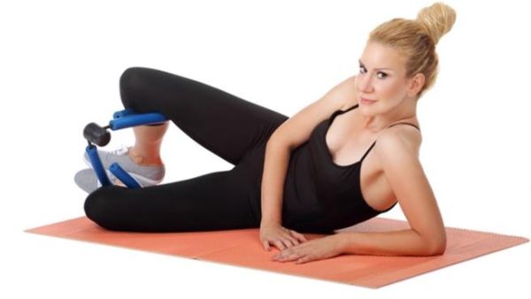 يمكنك استعمال بعض الادوات الرياضية التي ستساعد على شد العضلات