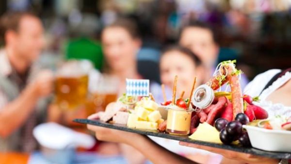 الاختيارات الذكية يمكن ان تساعدك على قضاء عيد سعيد بدون التفكير في موضوع الوزن