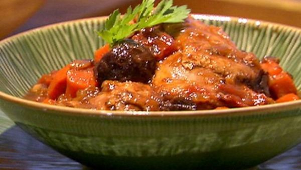 طاجن الدجاج بالخوخ