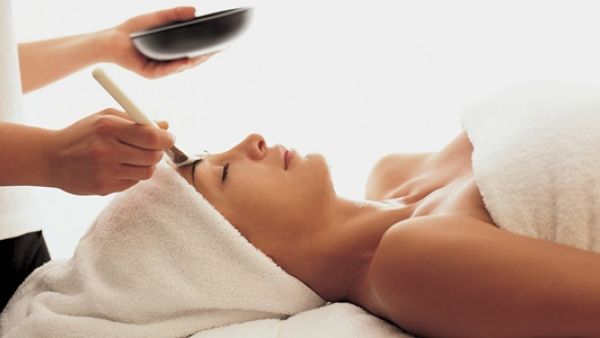 لا تضعي أي قناع على وجهك ما لم يكن طبيعياً