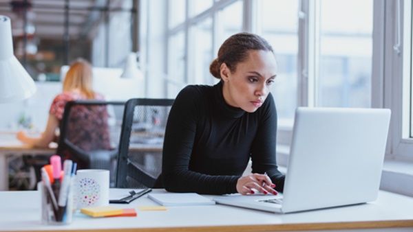 على مدى العقود القليلة الماضية، ازداد وقت الجلوس بسبب عدة عوامل