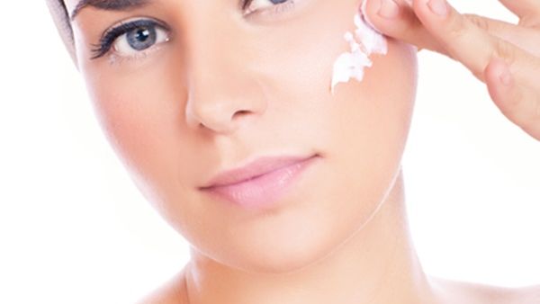 التقشير مرة واحدة في الأسبوع فقط