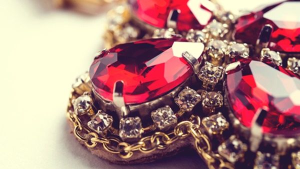 المجوهرات الراقية موضة هذا الصيف