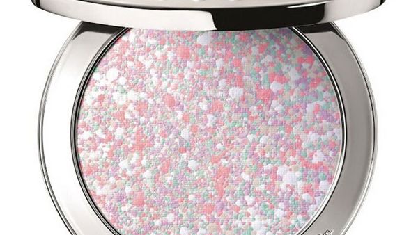 الكرات المضغوطة أو النيازك الملونة من غيرلان لربيع 2016