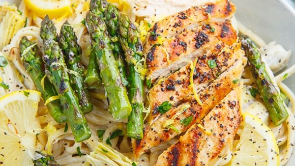 دجاج مشوي، بالهليون والخرشوف