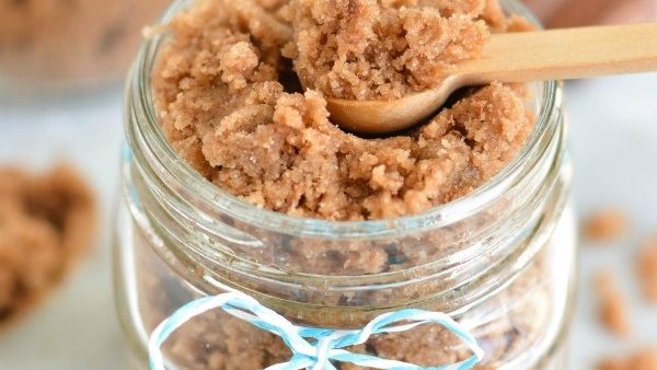 مقشر الجسم بالشوكولاتة