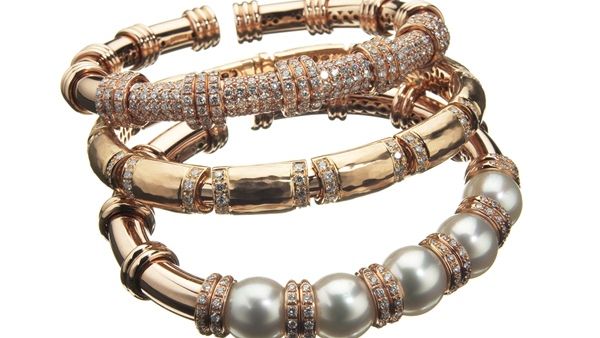 لا ترتدي المجوهرات المطلي أثناء القيام بالأعمال المنزلية اليومية