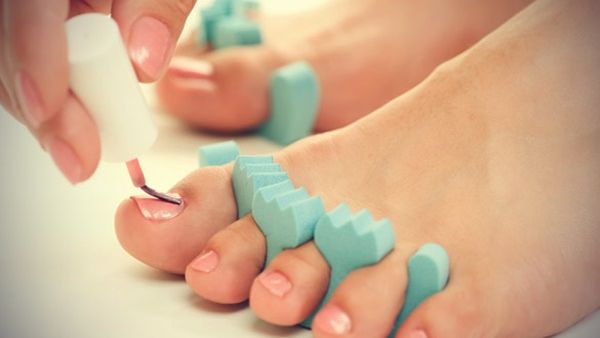 بيدكير في المنزل