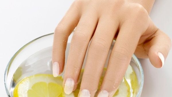 5 نصائح لتبييض الأظافر