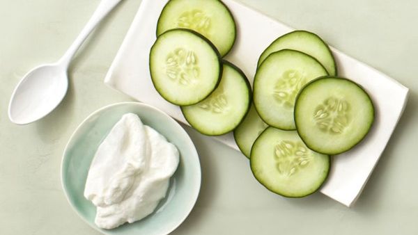 قناع الخيار لتهدئة وعلاج الوجه