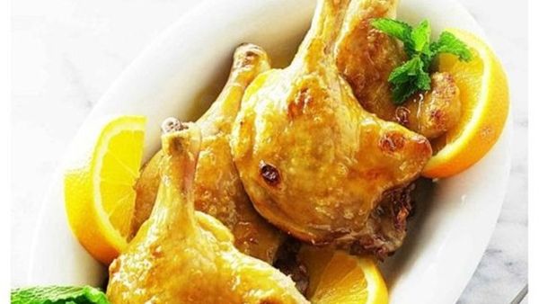 بطّ بصلصة البرتقال على الطريقة الفرنسية