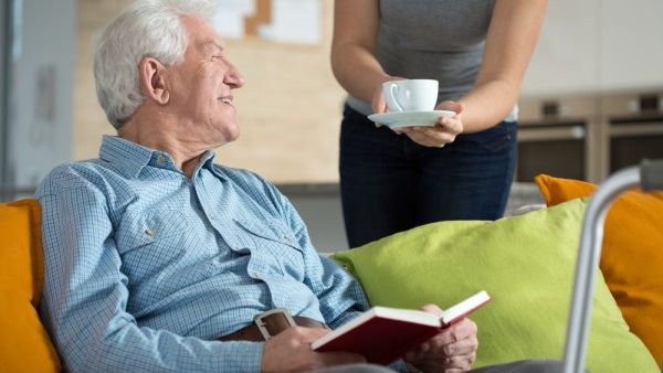 الموسيقى والاسترخاء افضل وسيلة لرعاية كبار السن 