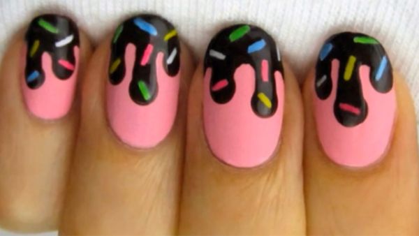 المثلجات موضة الاظافر هذا الصيف