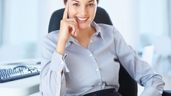 الموظفة الانيقة حلم كل فتاة 