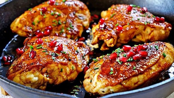 صينية الدجاج بدبس الرمان