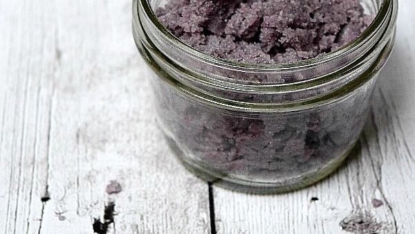 مقشر اللافندر للجسم