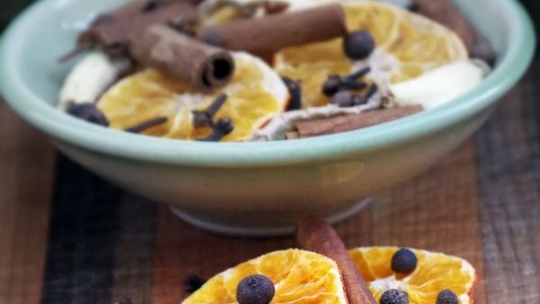 عطري بيتك بالروائح الطبيعية عطري بيتك بالروائح الطبيعية