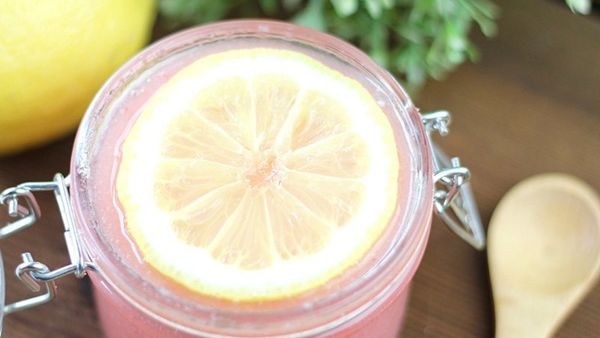 مقشر الليمون الوردي