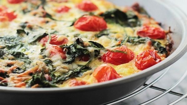 فطيرة السبانخ والطماطم