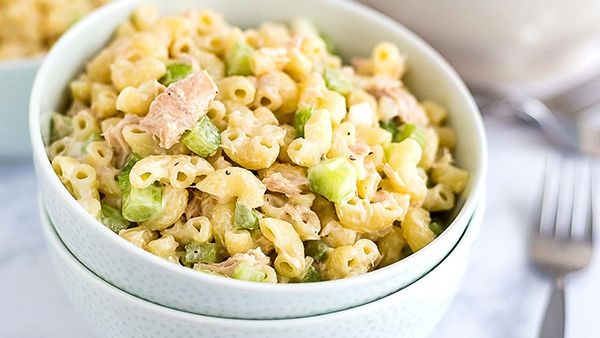 سلطة المعكرونة بالتونا 