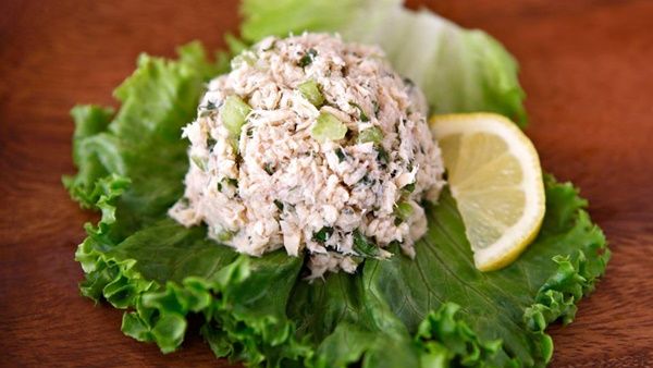 سلطة التونة السريعة