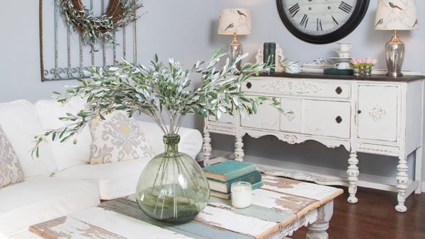 طاولة القهوة معتقة