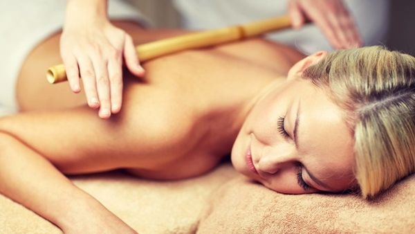 التدليك بالخيزران لكل انحاء الجسم