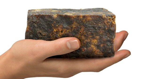 جميلة البوابة: فوائد الصابون الأسود للبشرة