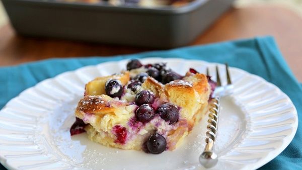 فطيرة التوت الأزرق بالكرواسان