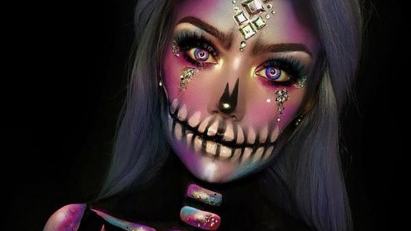 استخدام الاكسسوارات يزيد من جمال التصميم