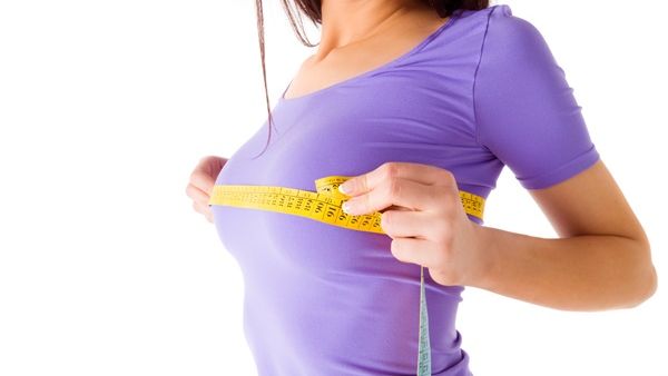 التمارين الرياضية تساعد على شد منطقة الصدر