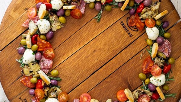 إكليل المقبلات الشهي