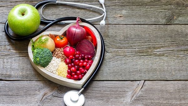 تعرف على الأطعمة التي تساعد على خفض الكولسترول