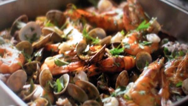 طاجن فواكه البحر