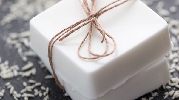 صابون جوز الهند وزبدة الشيا صابون جوز الهند وزبدة الشيا