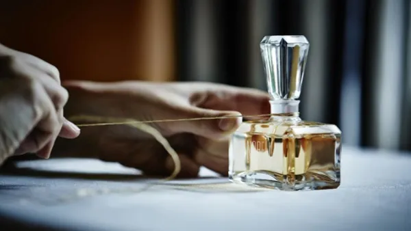 العطور ثمينة لذلك تعلمي الحفاظ على رائحتها القوية 