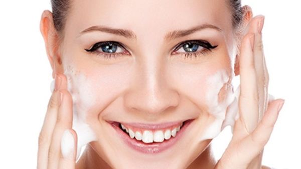 منظف مدهش لبشرة ناعمة