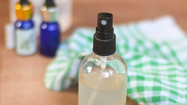 رذاذ الزيوت الأساسية لإطالة الشعر