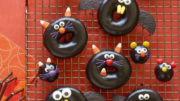 دوناتس الشوكولاتة للهالوين