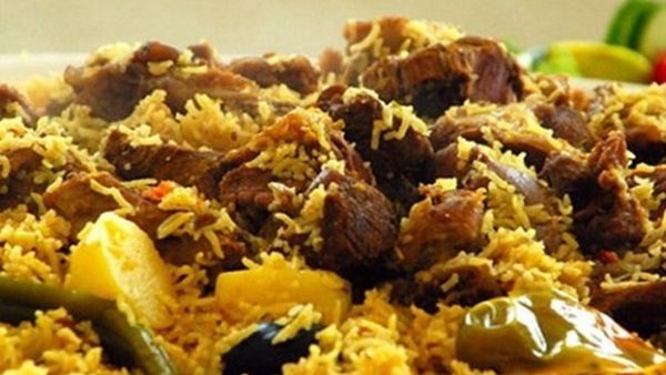 أطباق احتفالية: كبسة لحم بالفرن 